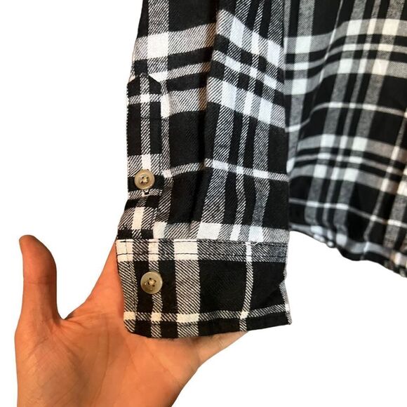 NWT! Polly & Esther black & white flannel shirt - Picture 8 of 11